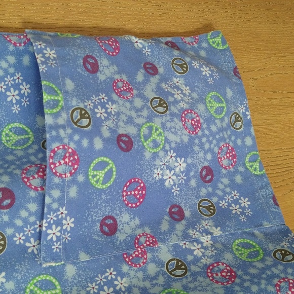 Absolute Scrub Top - Picture 3 of 9